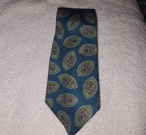 Men's Teal Paisley Medallion Silk Tie - Classic Pattern